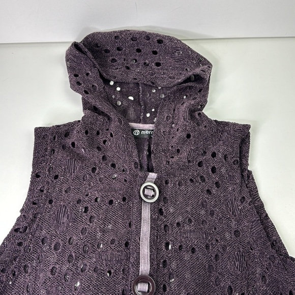 Merric purple button down hooded crochet vest - Picture 2 of 10